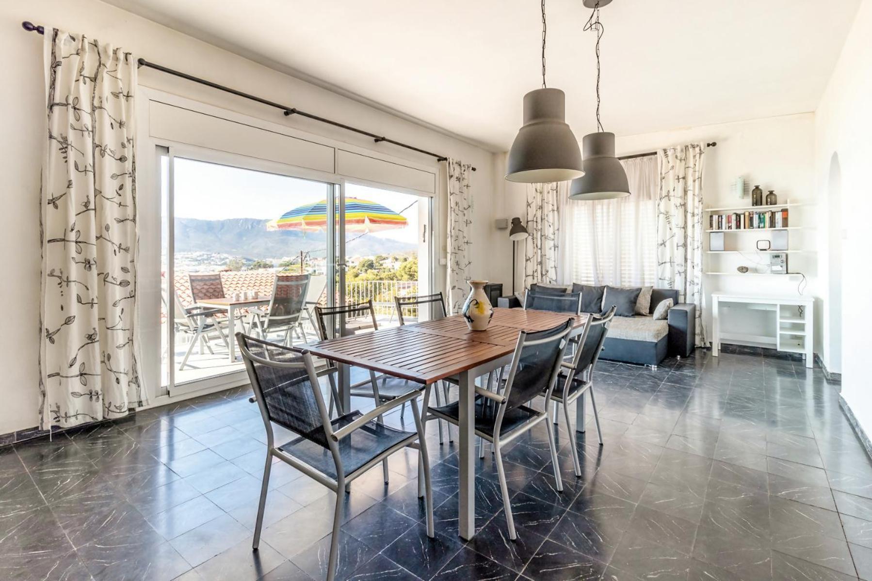 Cap Ras 01 Apartamento Con Terraza Y Vistas Girona Ngoại thất bức ảnh